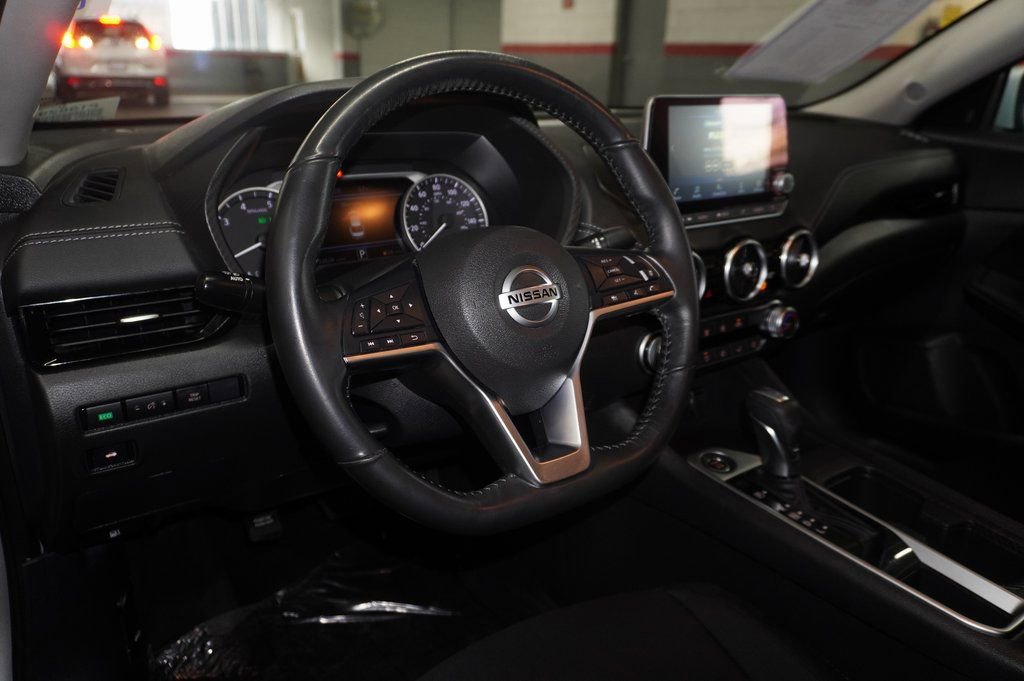 Used 2023 Nissan Sentra SV w/ Trunk Package image 10