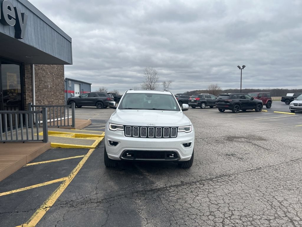 Used 2019 Jeep Grand Cherokee Overland AWD/4WD image 4