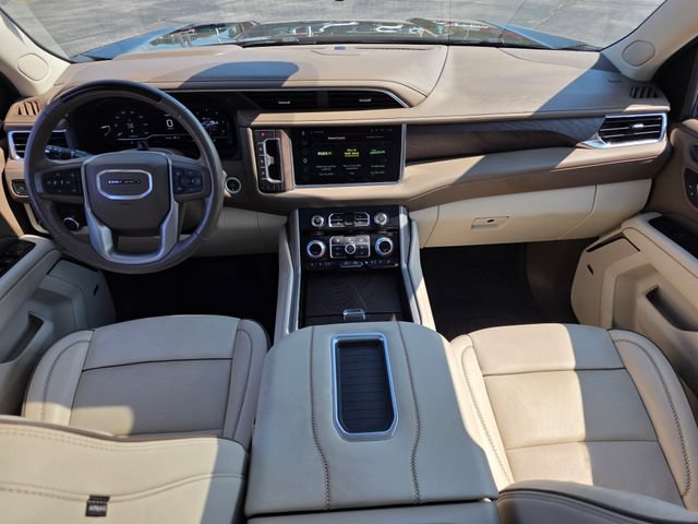Used 2024 GMC Yukon XL Denali w/ Advanced Technology Package AWD/4WD image 36