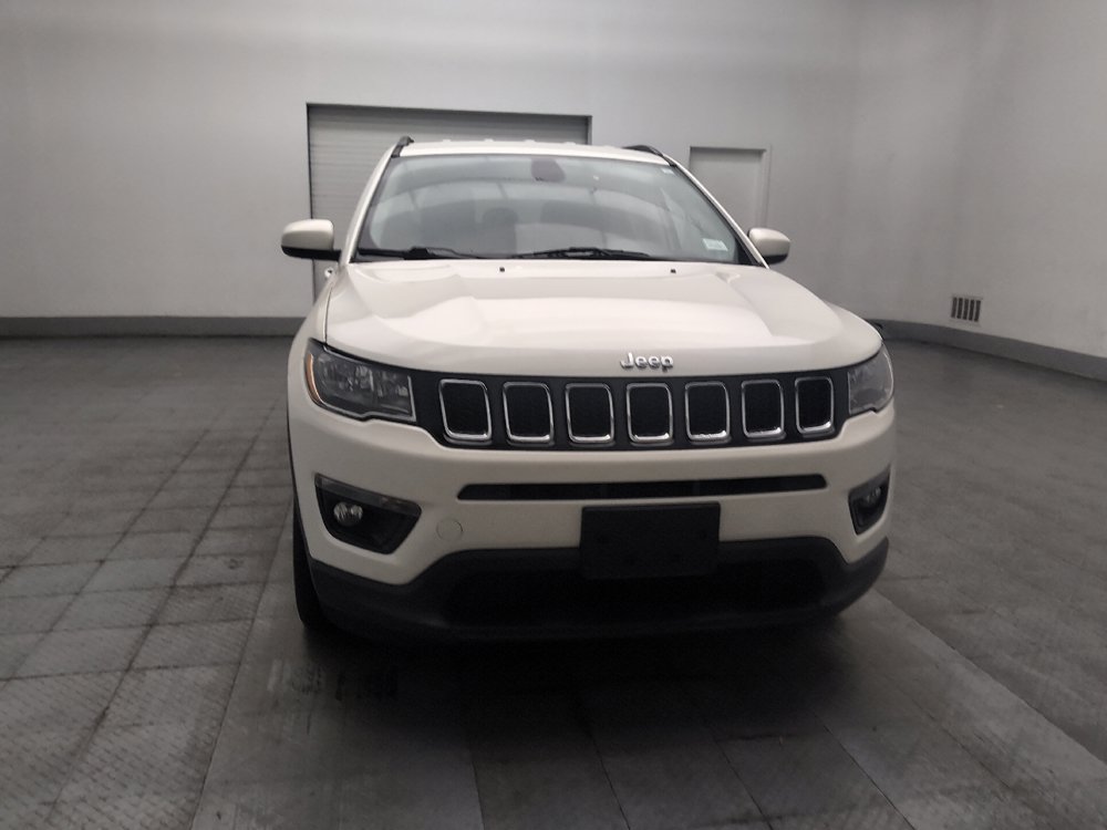 Used 2017 Jeep Compass Latitude w/ Cold Weather Group AWD/4WD image 14