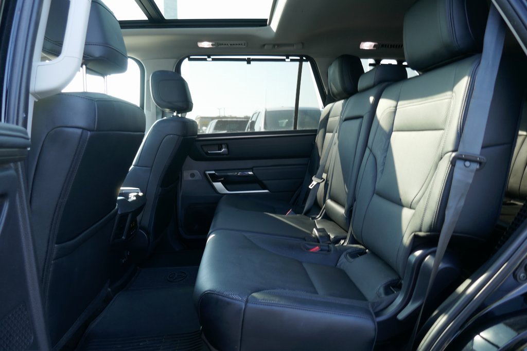 Used 2023 Toyota Sequoia Limited image 21