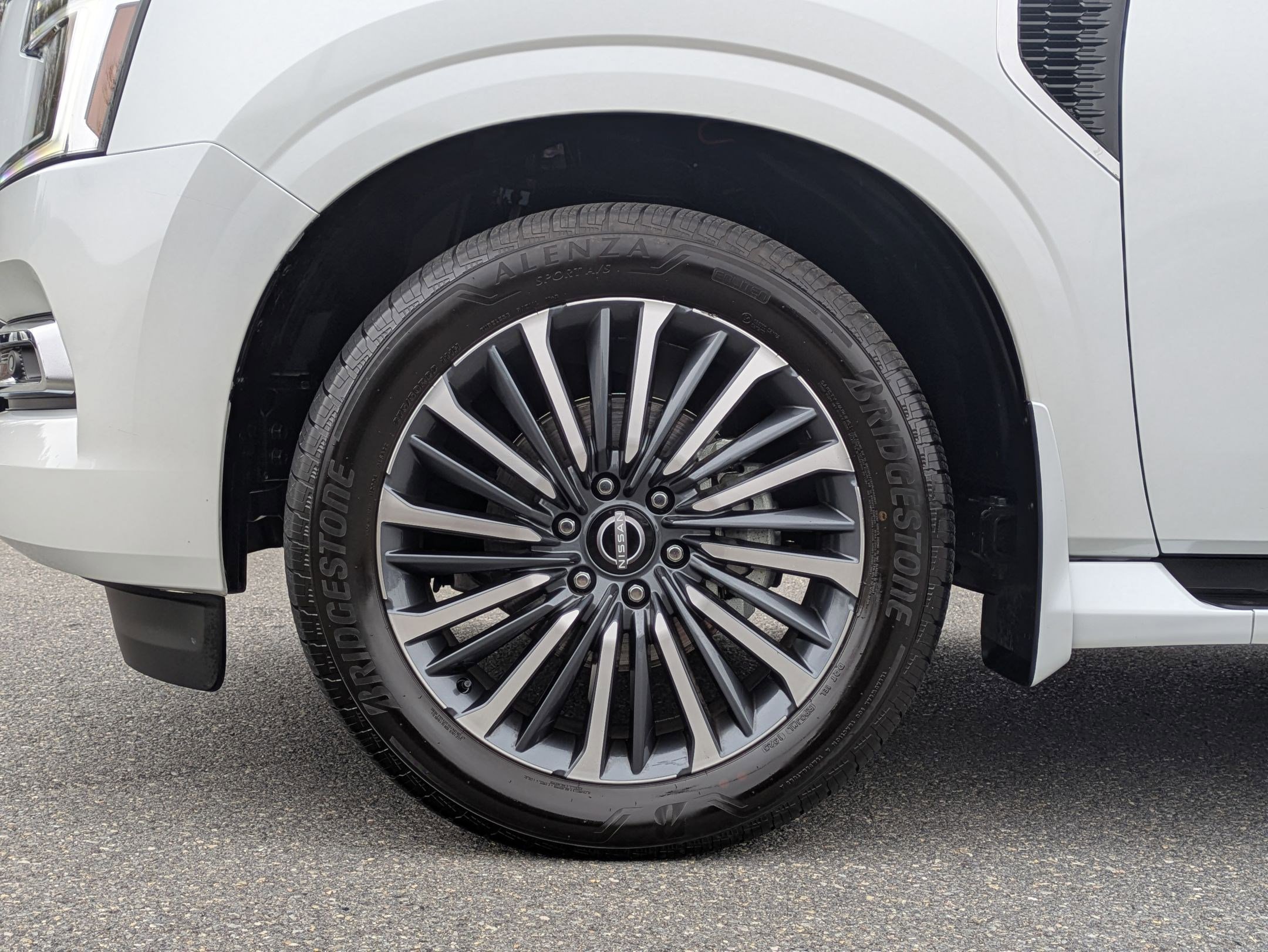 Used 2025 Nissan Armada Platinum Reserve image 8