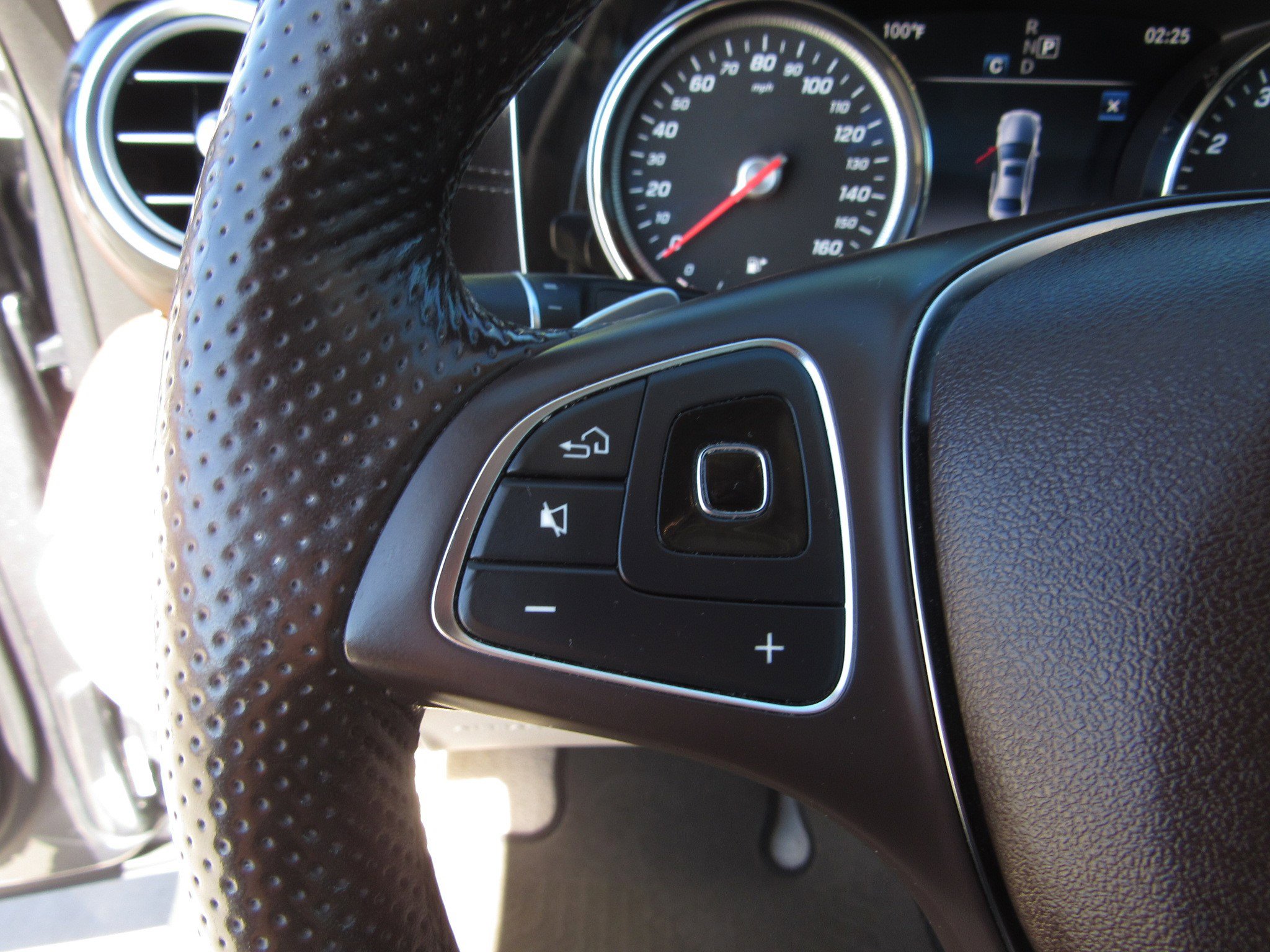Used 2018 Mercedes-Benz E 300 image 22