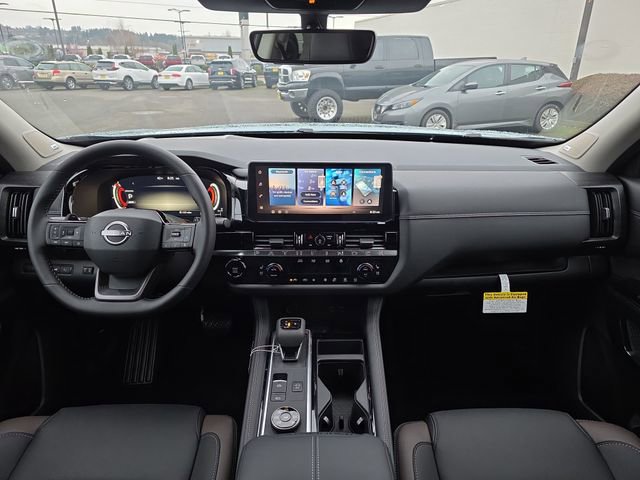 New 2026 Nissan Pathfinder Platinum w/ Accent Package image 14