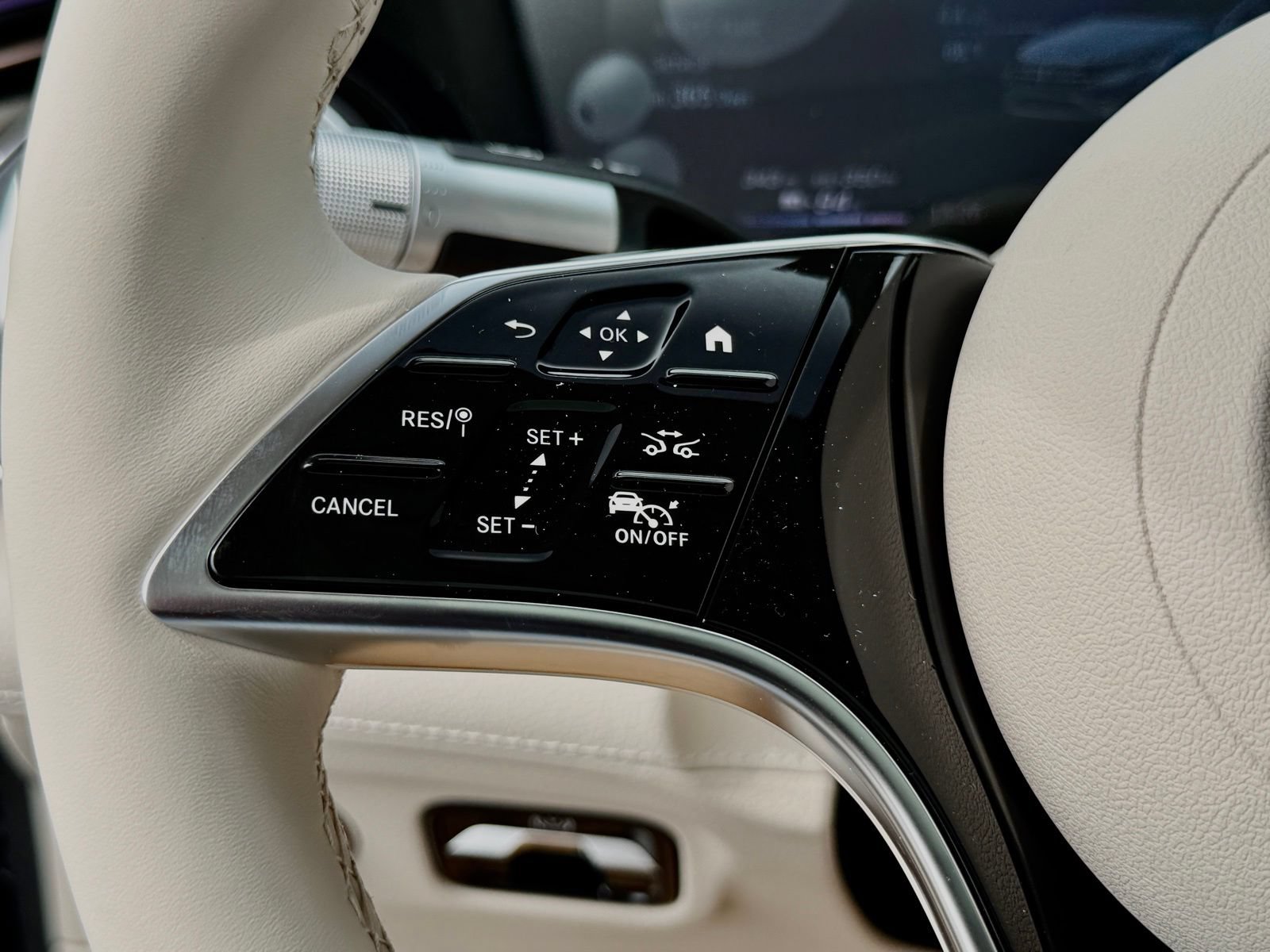 New 2026 Mercedes-Benz EQS 580 4MATIC Sedan image 25