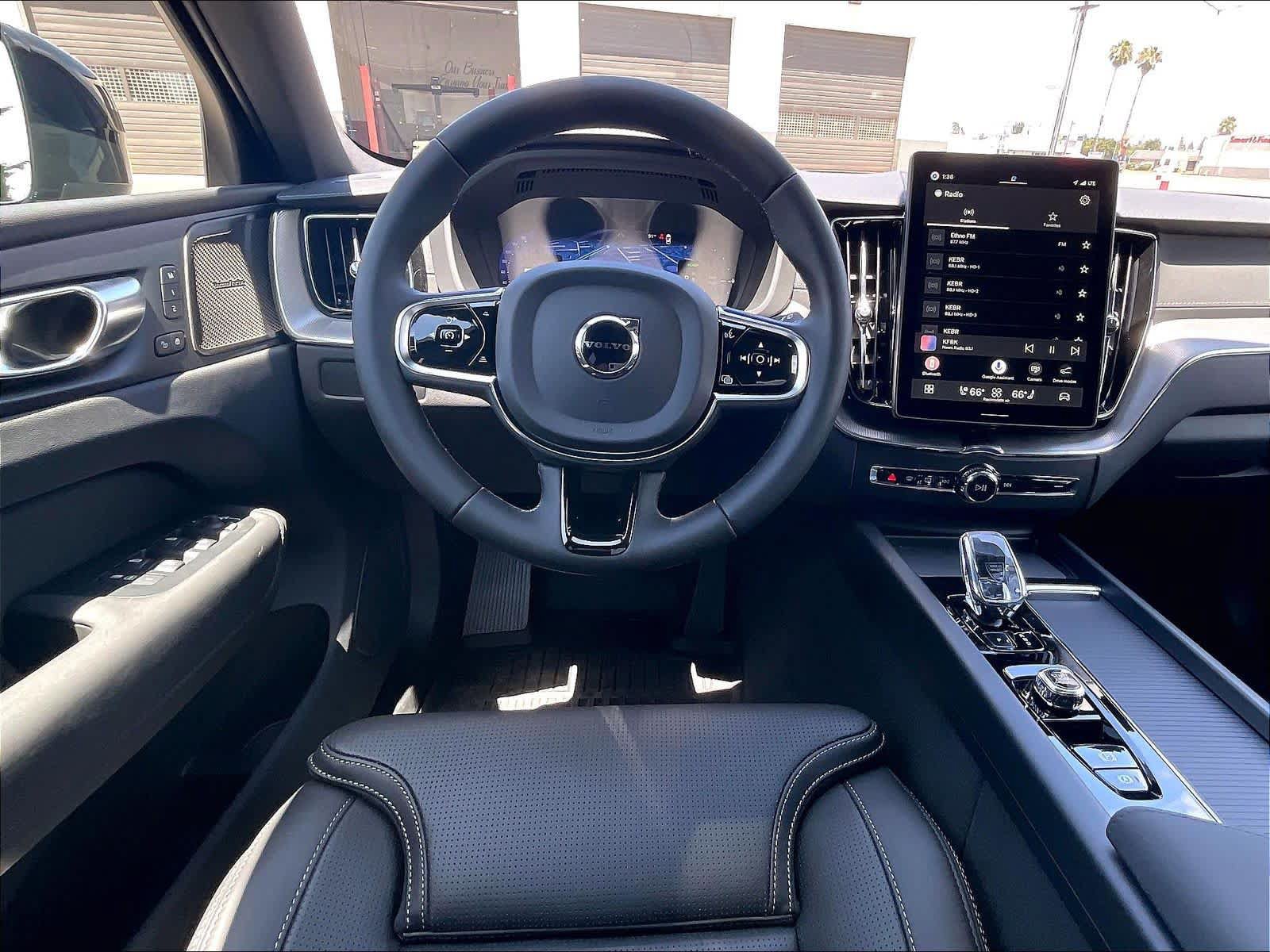 New 2026 Volvo XC60 T8 Ultra w/ Protection Package Premier AWD/4WD image 15