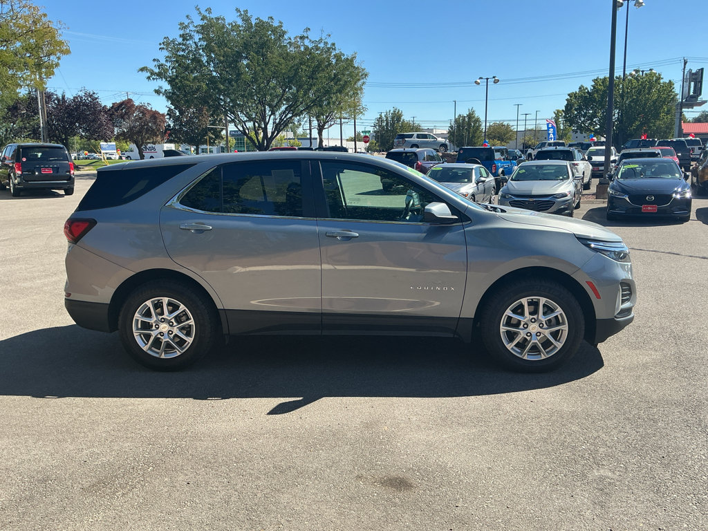 Used 2024 Chevrolet Equinox LT AWD/4WD image 4