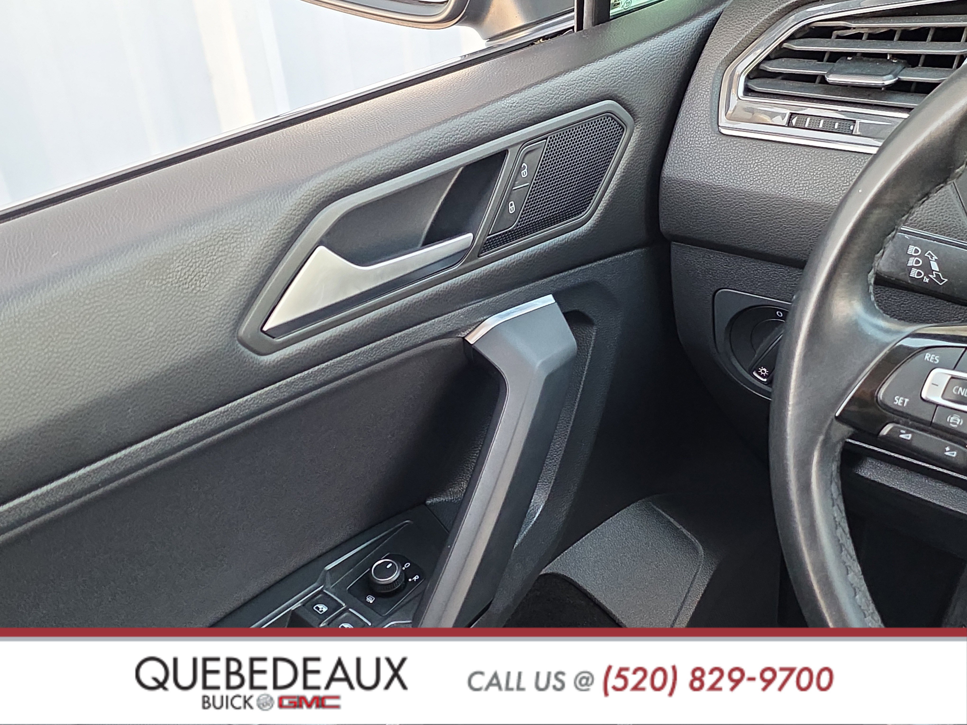 Used 2019 Volkswagen Tiguan SE FWD image 21