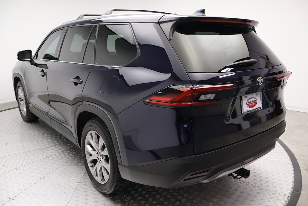 Certified 2025 Toyota Grand Highlander FWD image 11