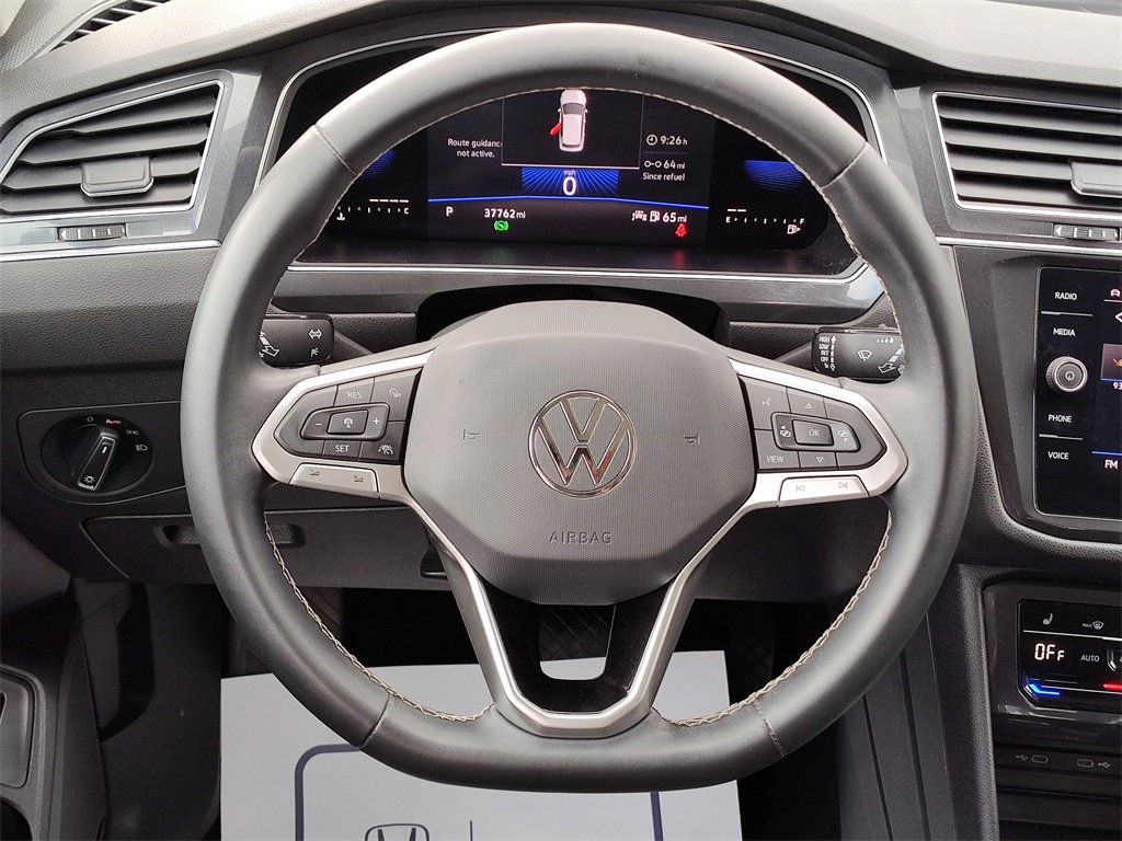 Used 2022 Volkswagen Tiguan SE image 29
