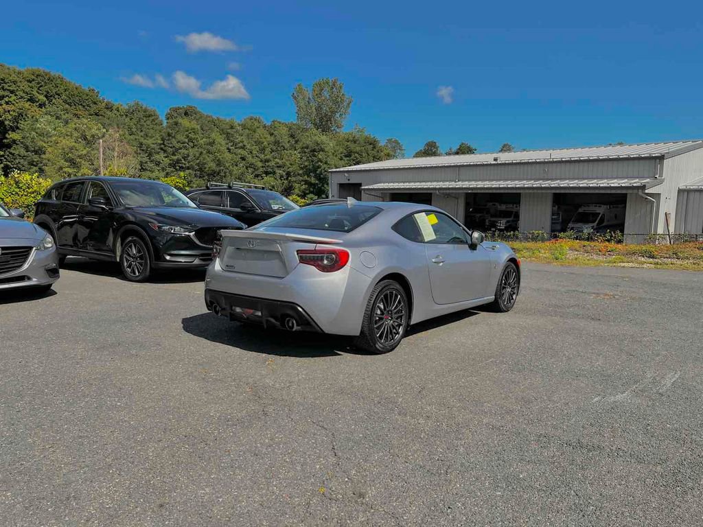Used 2019 Toyota 86 image 7