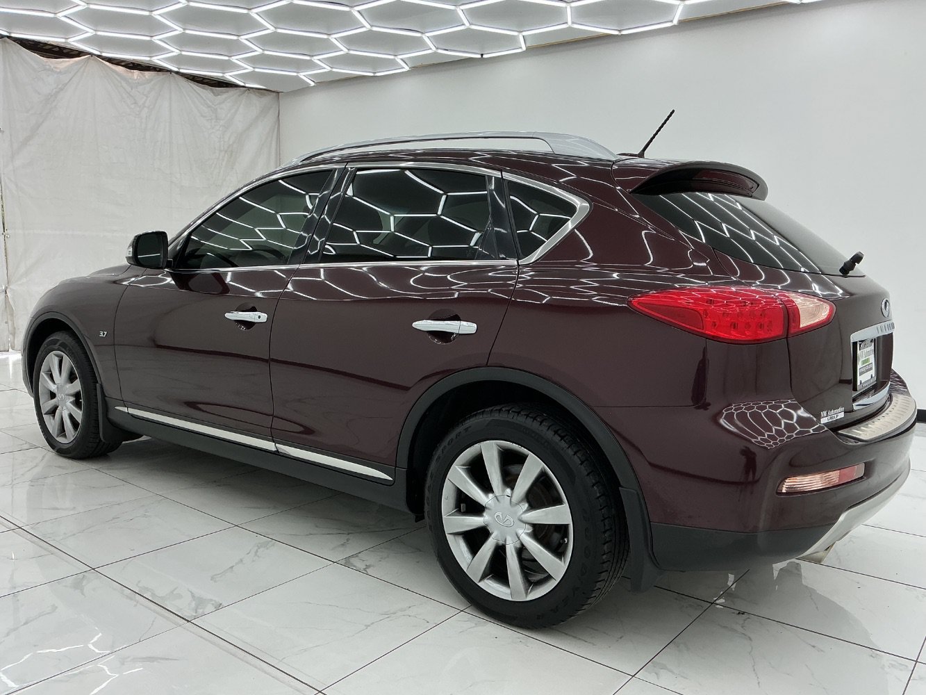 Used 2016 INFINITI QX50 AWD w/ Premium Package image 12