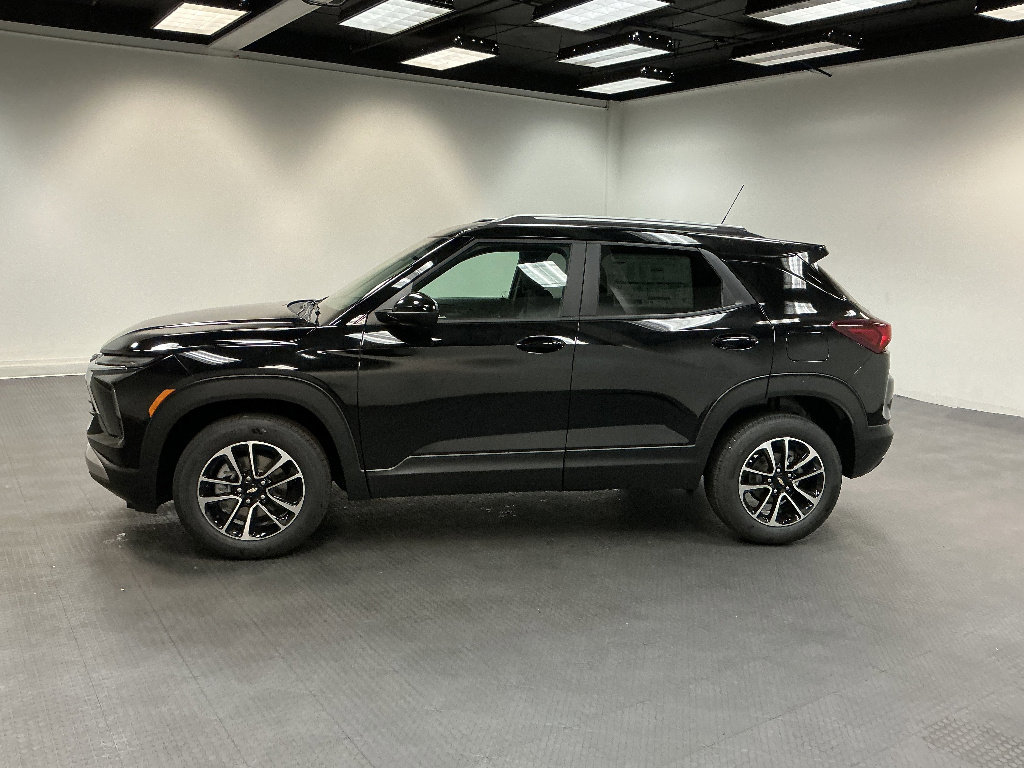 New 2026 Chevrolet TrailBlazer LT AWD/4WD image 2
