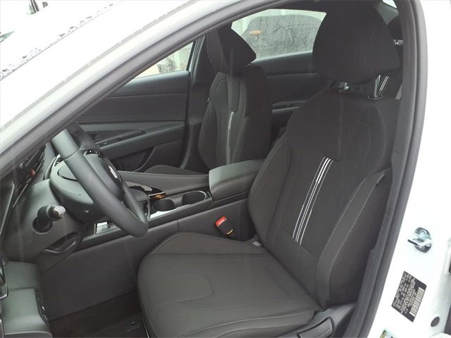 New 2026 Hyundai Elantra SEL Sport image 8