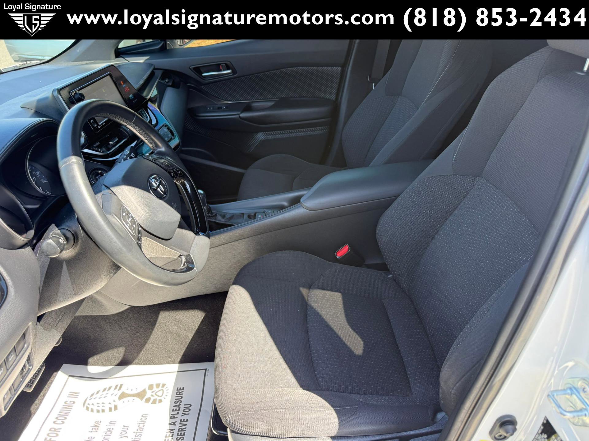 Used 2018 Toyota C-HR XLE image 14