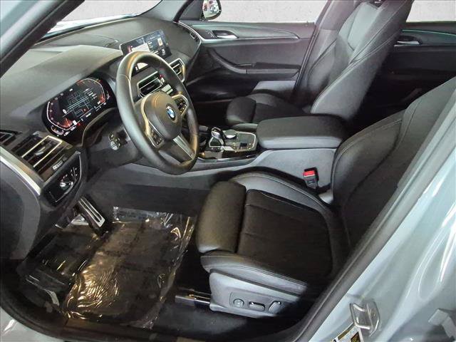 Used 2024 BMW X3 sDrive30i w/ M Sport Package RWD image 17