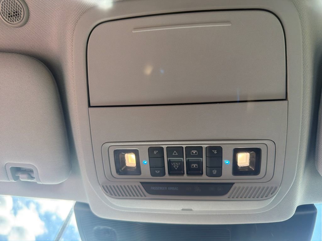 Used 2021 Ford Explorer XLT w/ Equipment Group 202A AWD/4WD image 21