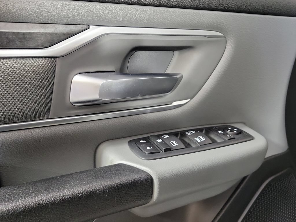 Used 2020 RAM 1500 Big Horn AWD/4WD image 16