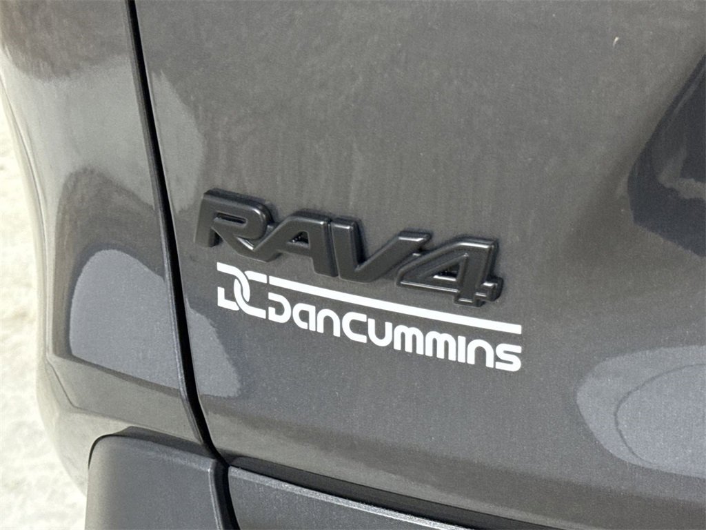 Used 2023 Toyota RAV4 XLE Premium image 27