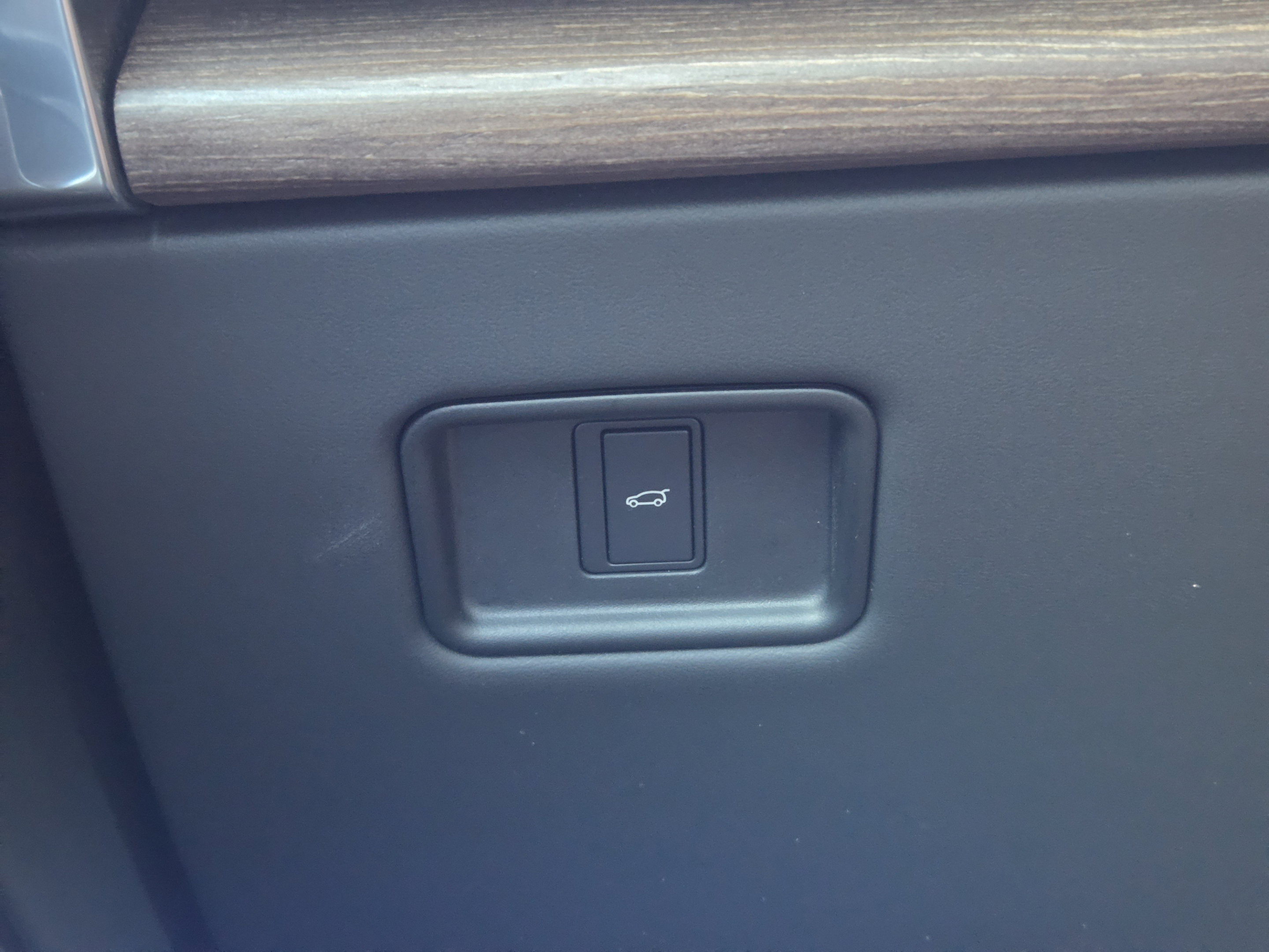 Certified 2025 Land Rover Range Rover SE AWD/4WD image 15