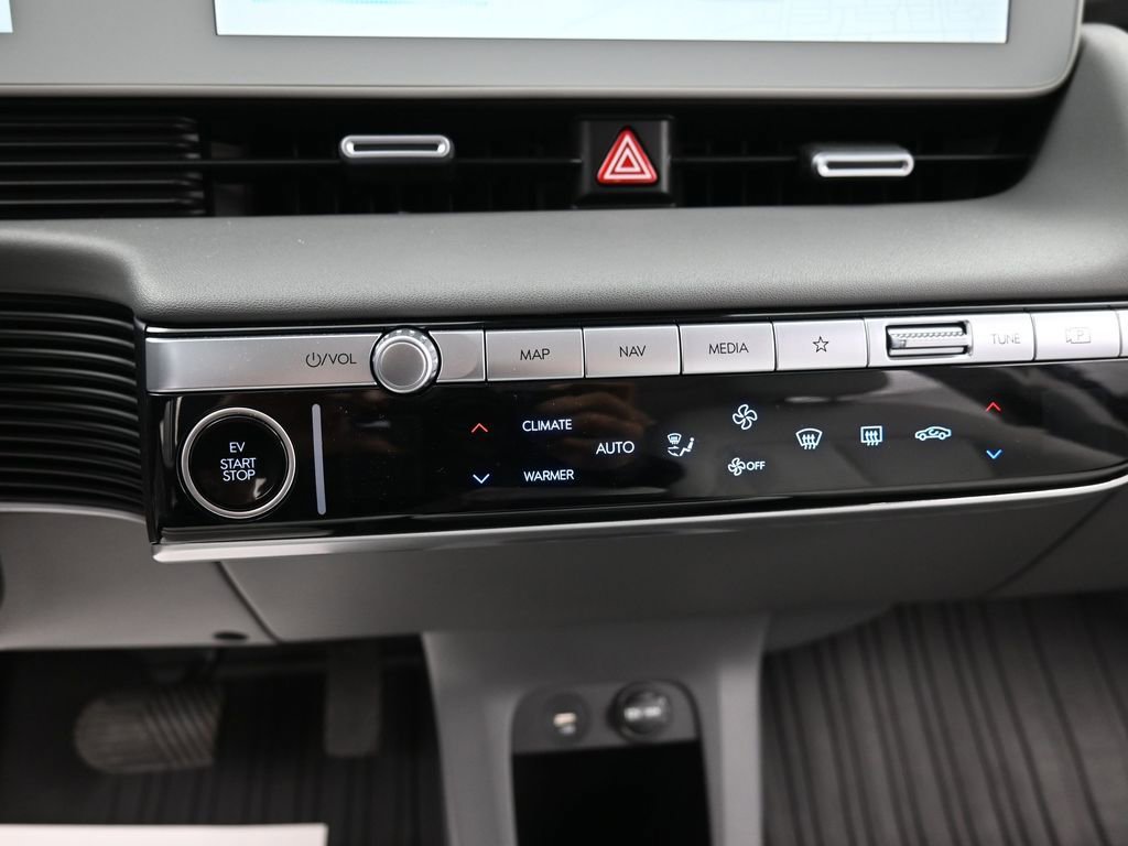 Used 2023 Hyundai Ioniq 5 Limited image 14