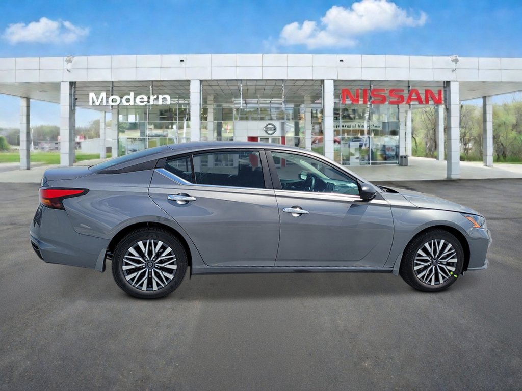 New 2026 Nissan Altima 2.5 SV FWD image 7
