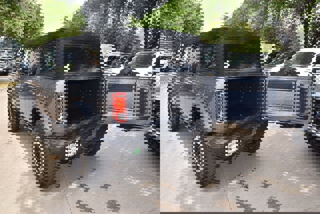 Certified 2021 Ford Bronco Black Diamond w/ Sasquatch Package image 43