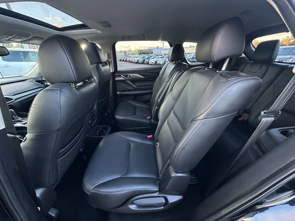 Used 2023 MAZDA CX-9 Touring image 28