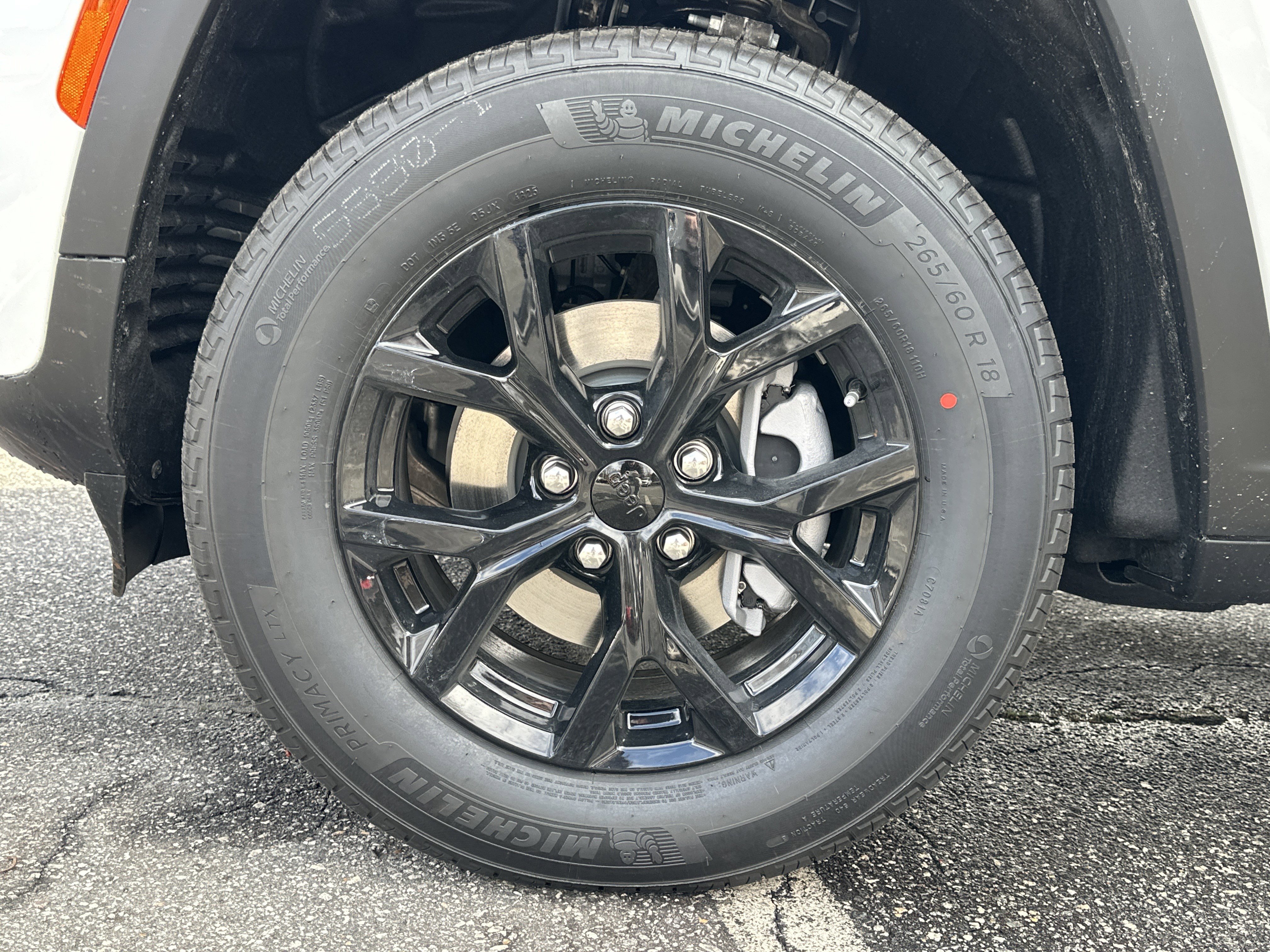 New 2026 Jeep Grand Cherokee Altitude AWD/4WD image 12