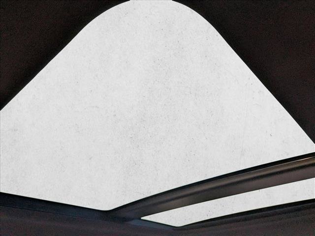 New 2025 Land Rover Range Rover SE image 15