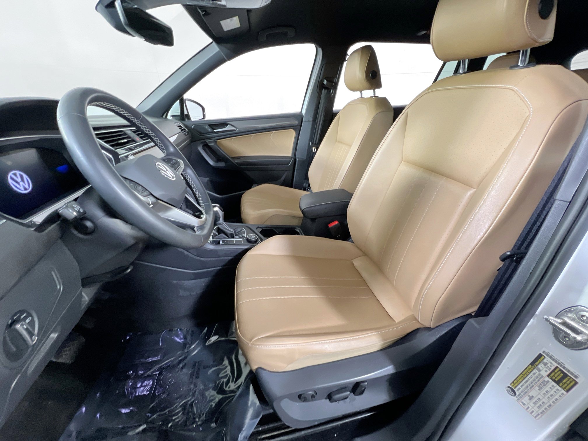 Used 2022 Volkswagen Tiguan SE AWD/4WD image 20
