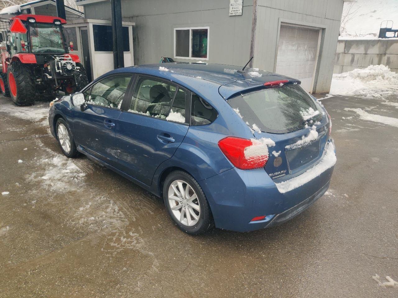 Used 2012 Subaru Impreza 2.0i Premium AWD/4WD image 4