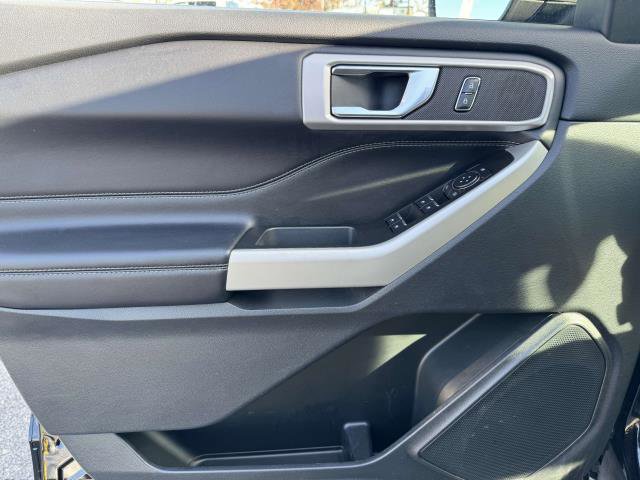 Used 2021 Ford Explorer XLT w/ Equipment Group 202A image 13