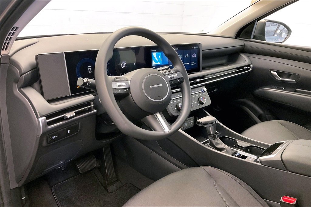 New 2025 Hyundai Tucson SE image 7