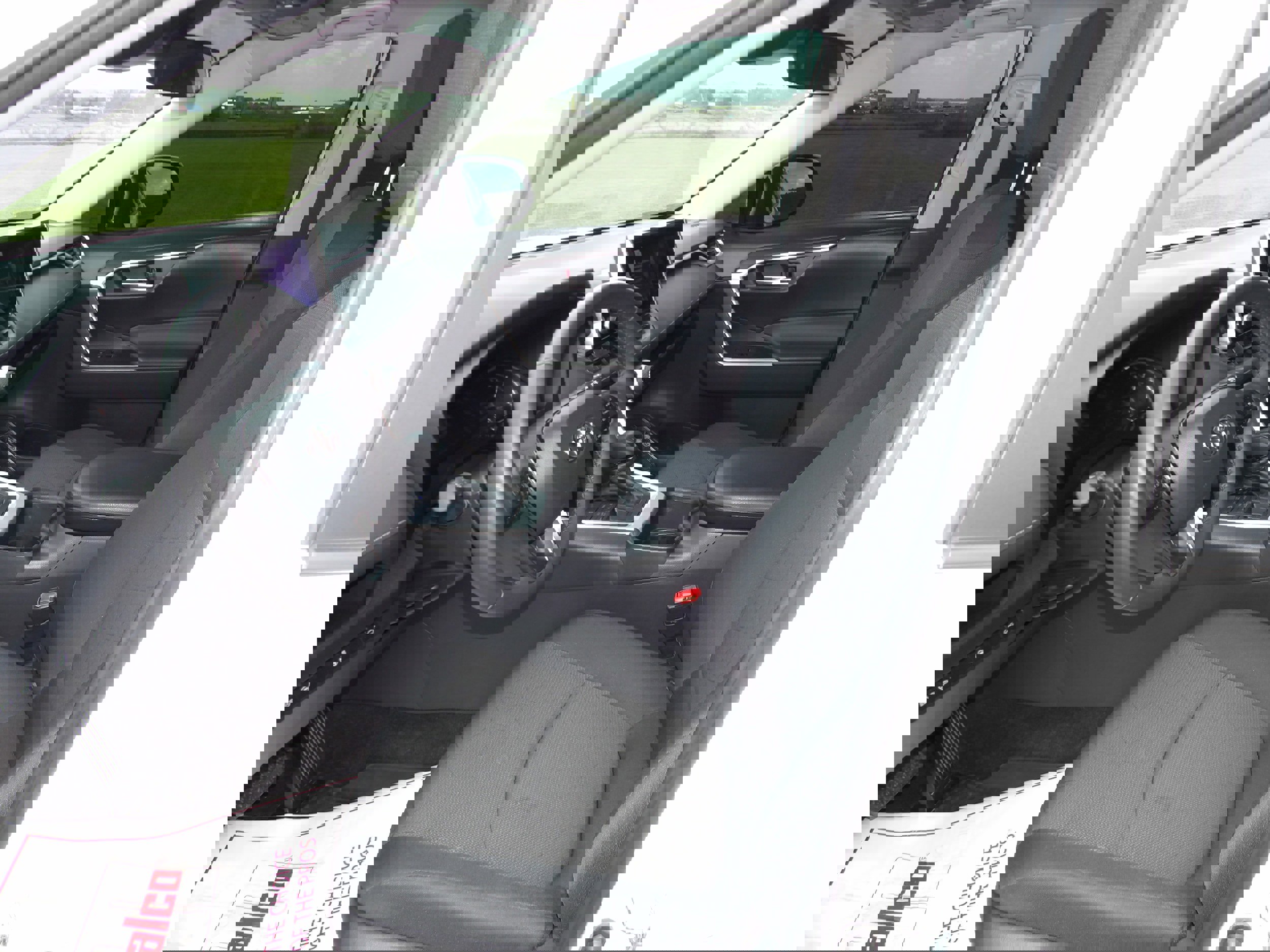 Used 2023 Toyota RAV4 XLE w/ Convenience Package image 13