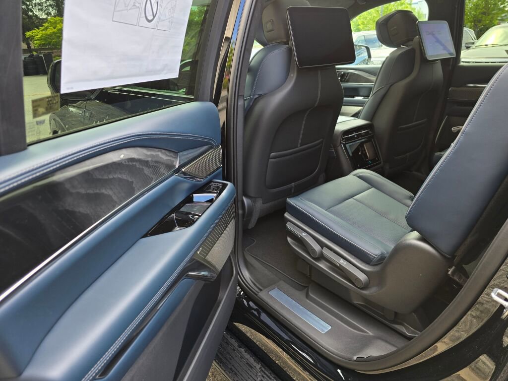 New 2025 Cadillac Escalade IQ Sport 2 image 16