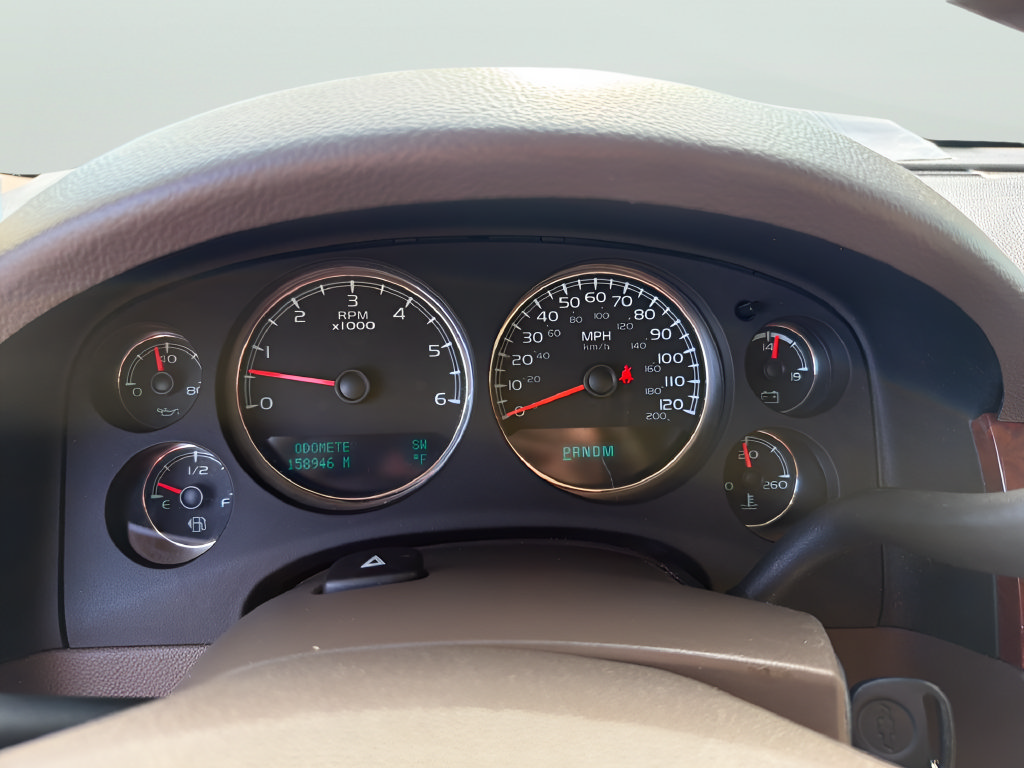 Used 2011 Chevrolet Tahoe LT w/ Texas Edition RWD image 20