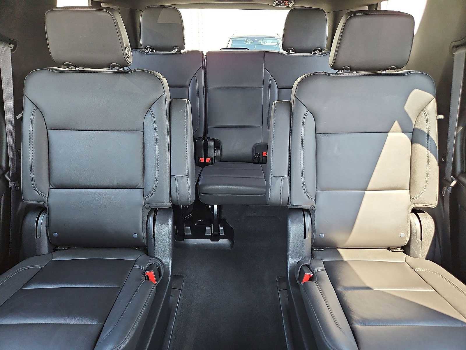 Certified 2023 Chevrolet Tahoe Z71 w/ Luxury Package image 14