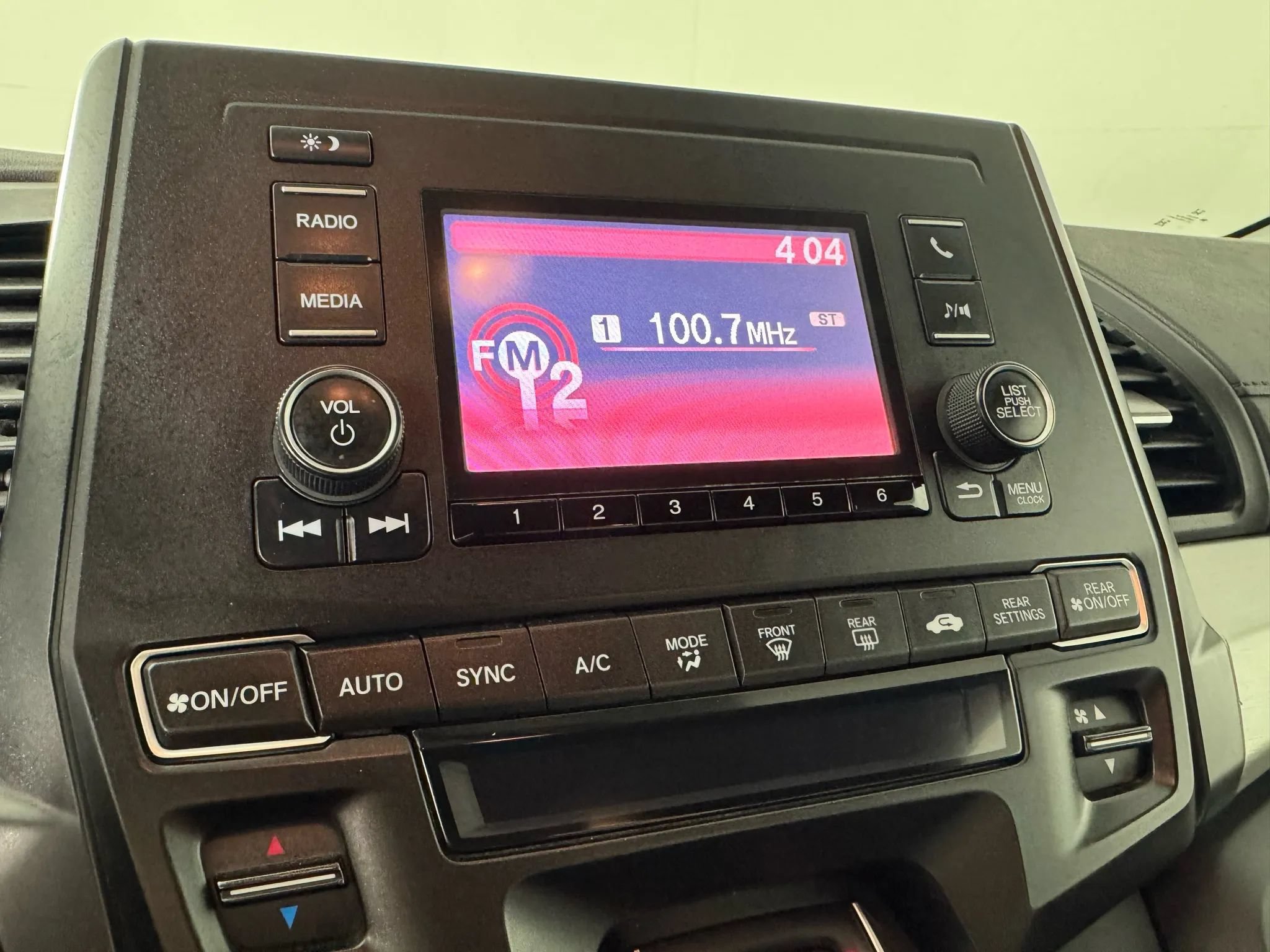 Used 2020 Honda Odyssey LX image 19