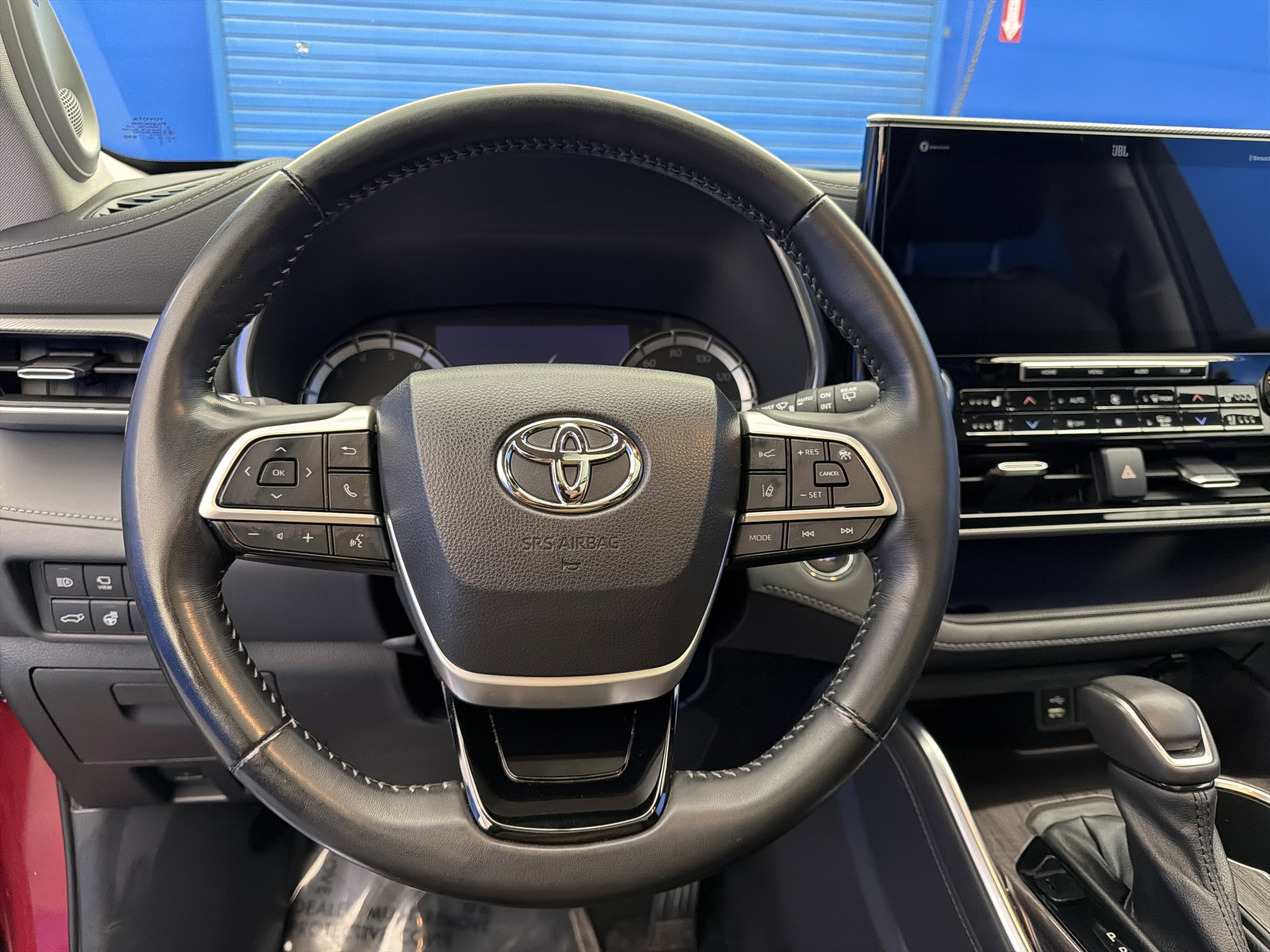 Used 2022 Toyota Highlander Platinum image 14