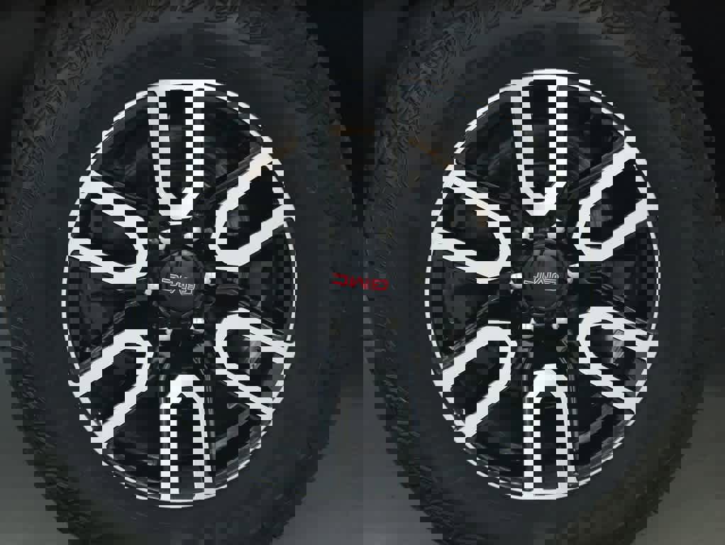 Used 2021 GMC Yukon XL AT4 w/ Rear Media and Nav Package image 12