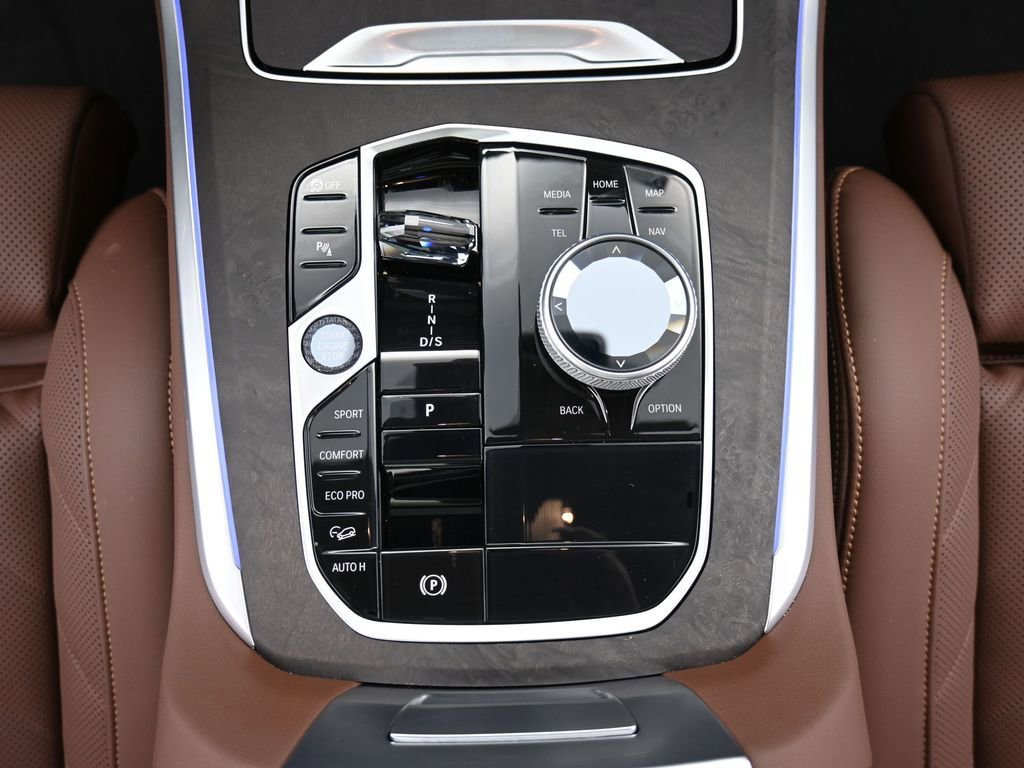 Used 2024 BMW X5 xDrive40i w/ Executive Package image 15