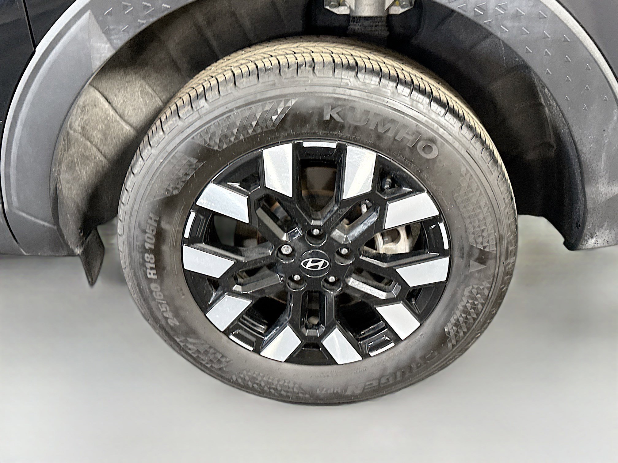 Used 2025 Hyundai Santa Cruz SE image 37