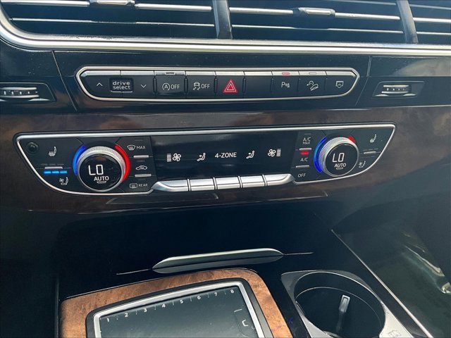 Used 2018 Audi Q7 3.0T Prestige AWD/4WD image 23