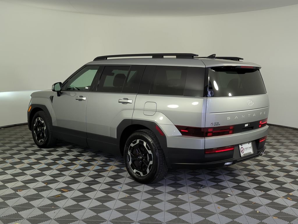 Used 2025 Hyundai Santa Fe SEL image 7