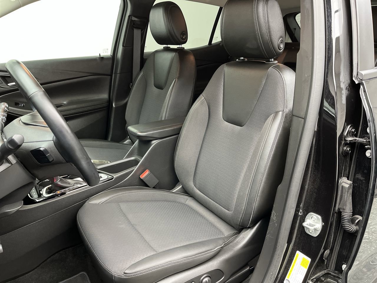 Certified 2024 Buick Encore GX Preferred w/ Comfort Package AWD/4WD image 9