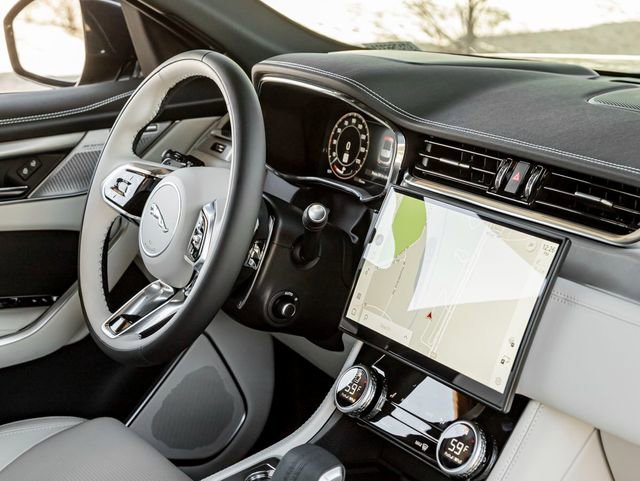 New 2026 Jaguar F-PACE R-Dynamic S image 29