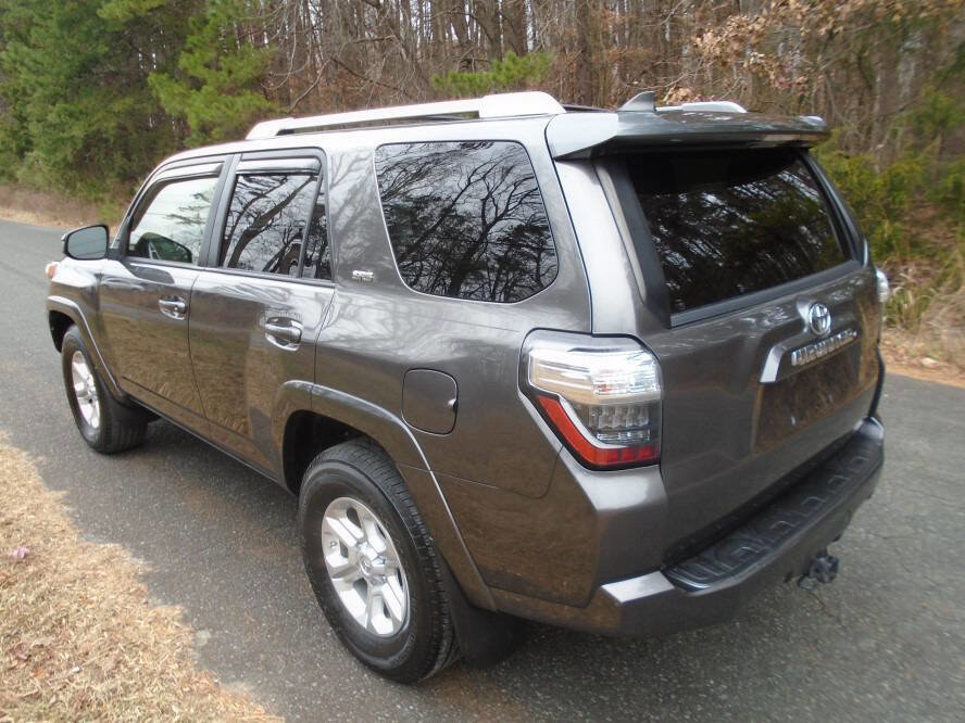 Used 2018 Toyota 4Runner SR5 image 7