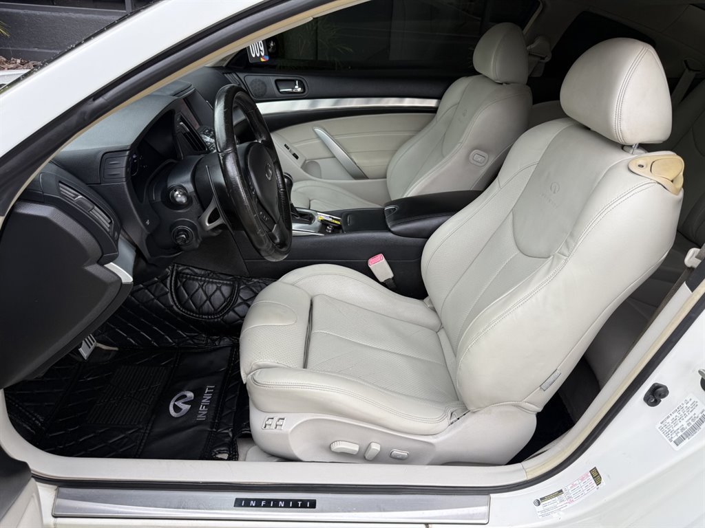 Used 2014 INFINITI Q60 Journey w/ Premium Package RWD image 9