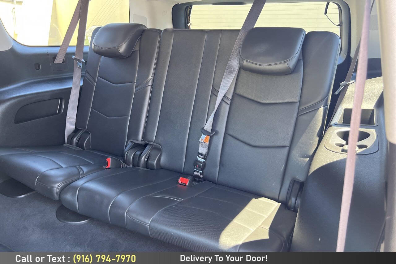 Used 2017 Cadillac Escalade ESV Premium Luxury AWD/4WD image 20
